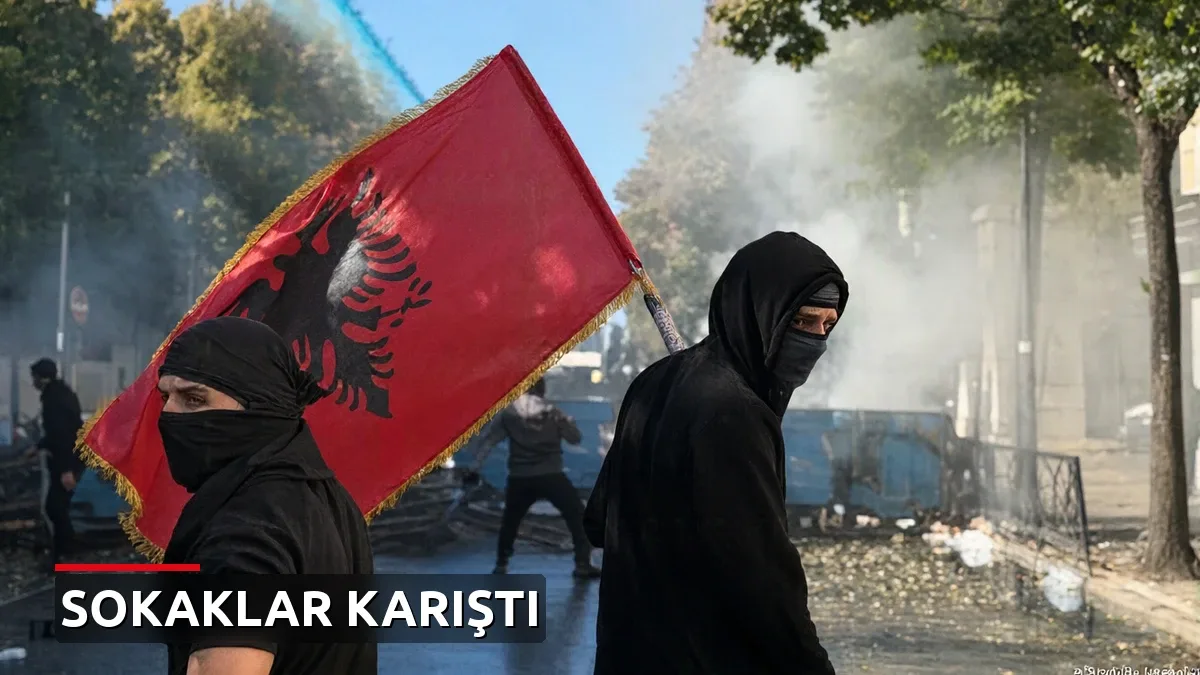 Arnavutluk'ta öğrenci protestoları üçüncü gününde: Başbakan Rama'nın istifası isteniyor