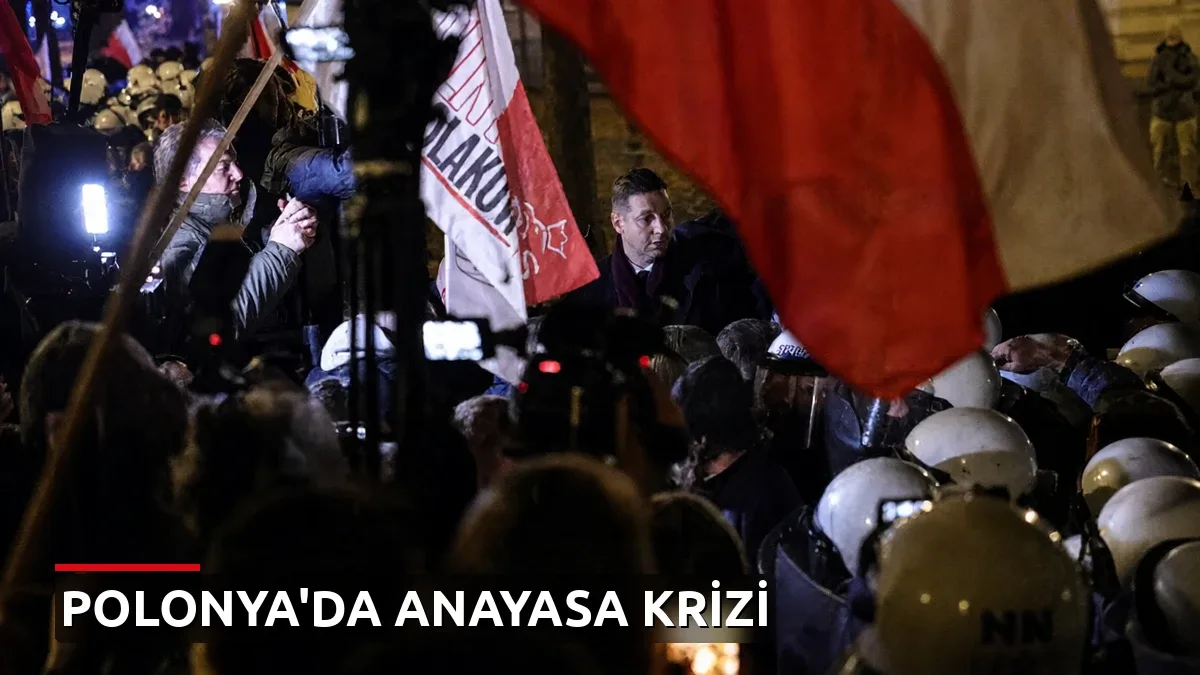 Polonya'da Anayasa Krizi: Mahkeme Başkanı Görevden Alındı, Cumhurbaşkanı Ülkeye Döndü